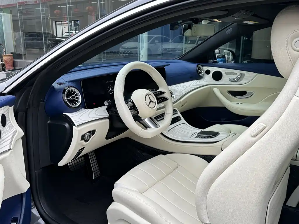 Mercedes-Benz E-Class 2023