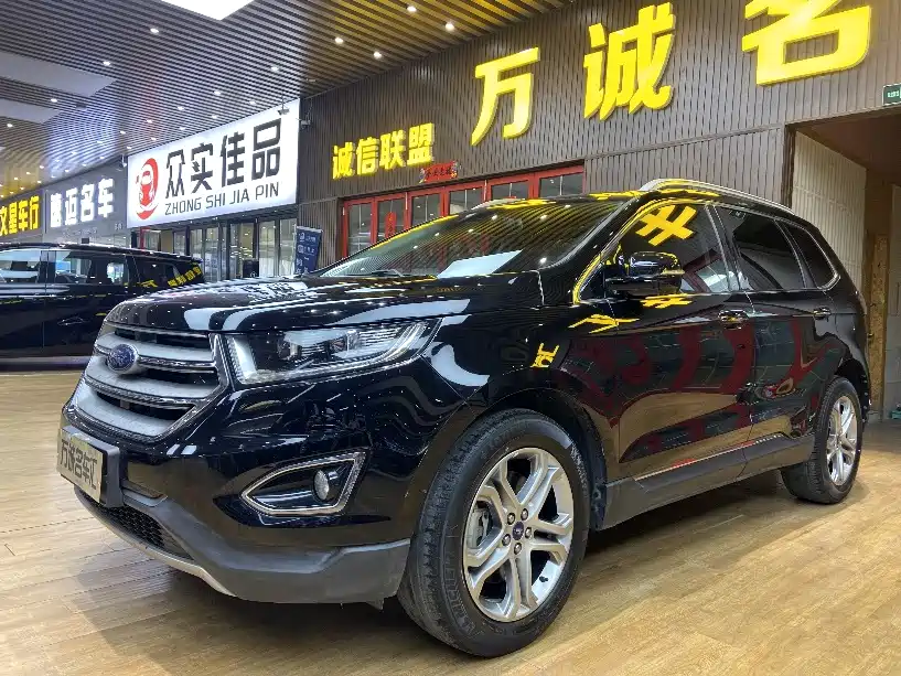 Ford Edge 2019 — фото 1