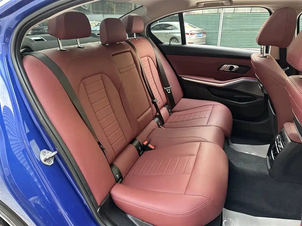 BMW 3 Series 2021 — фото 14