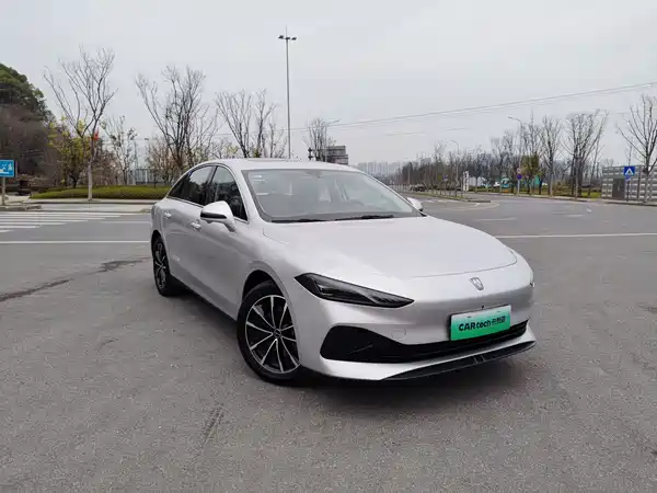 Roewe D7 2025