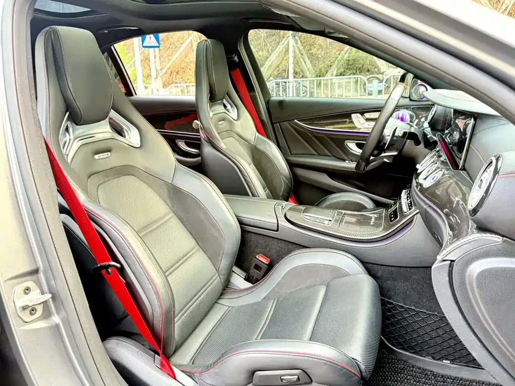 Mercedes-Benz E-Class AMG 2019 — фото 8