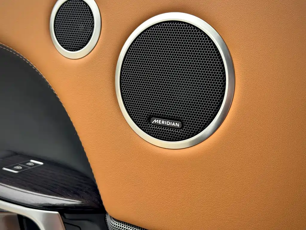 Land Rover Sport 2022 — фото 17