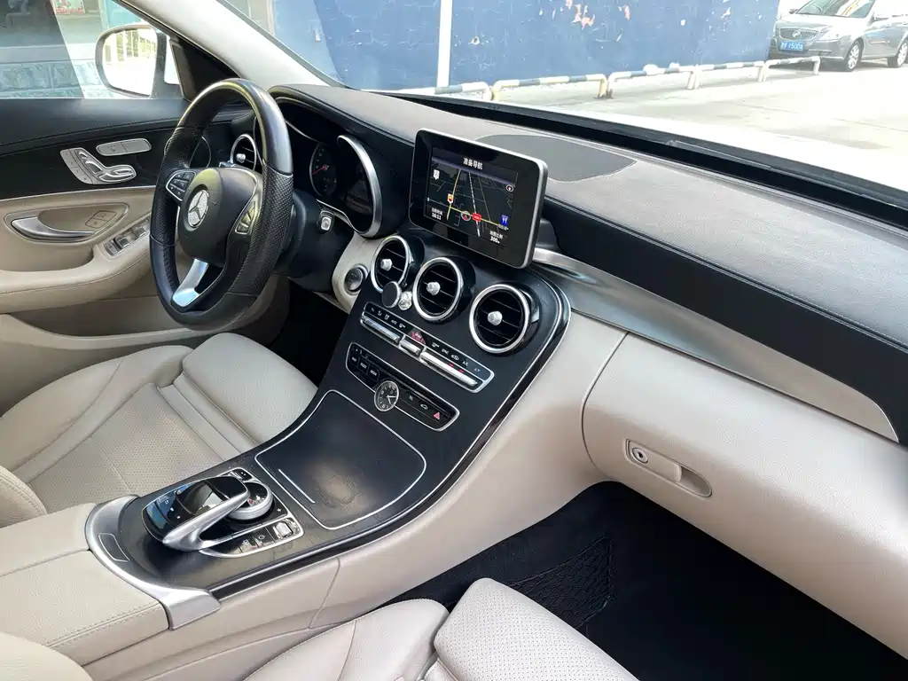 Mercedes-Benz C-Class 2017 — фото 14