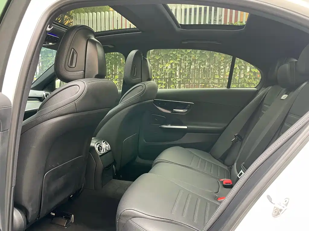 Mercedes-Benz C-Class 2022