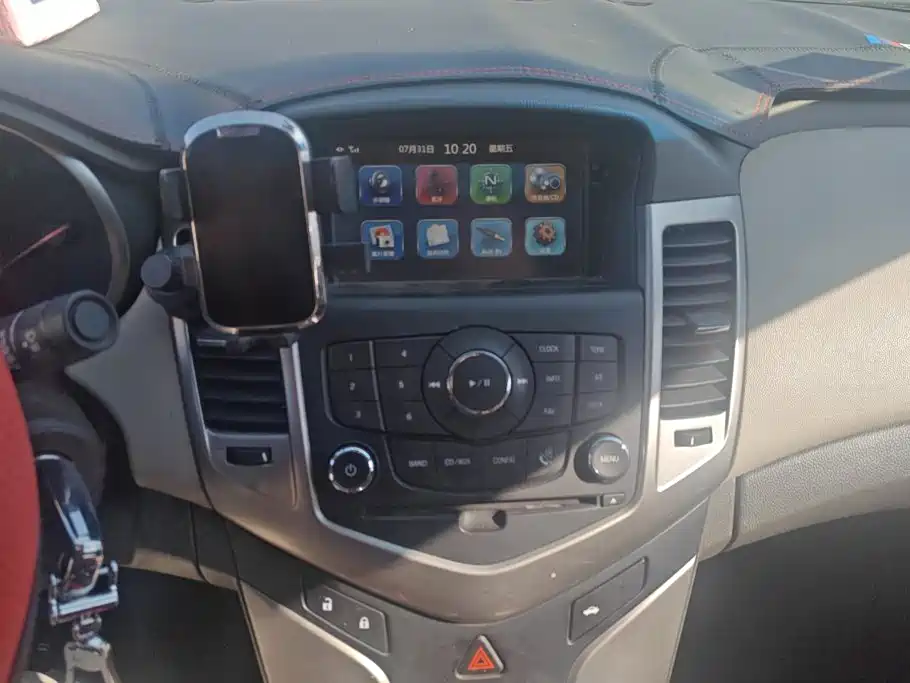 Chevrolet Cruze 2015 — фото 13