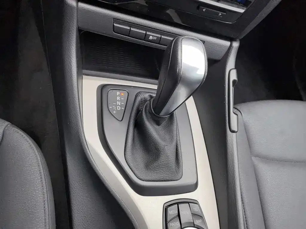 BMW X1 2014 — фото 13