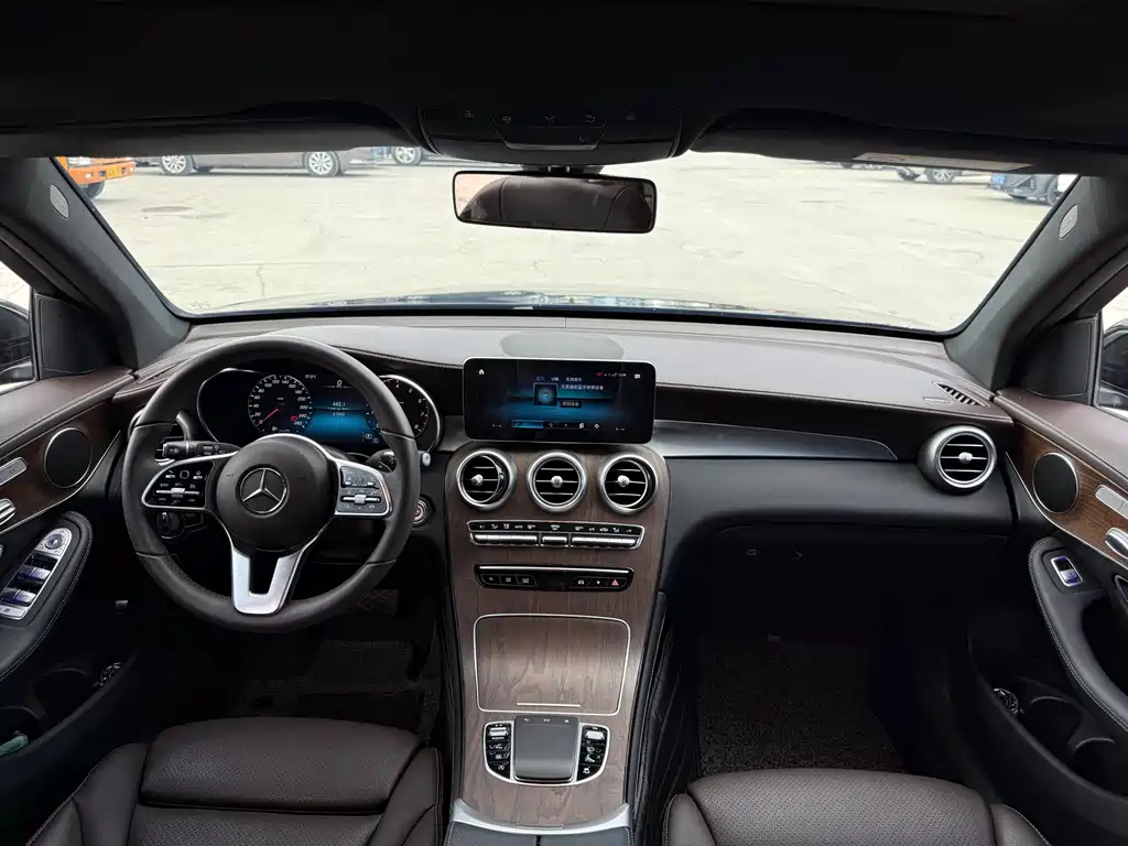 Mercedes-Benz GLC 2021