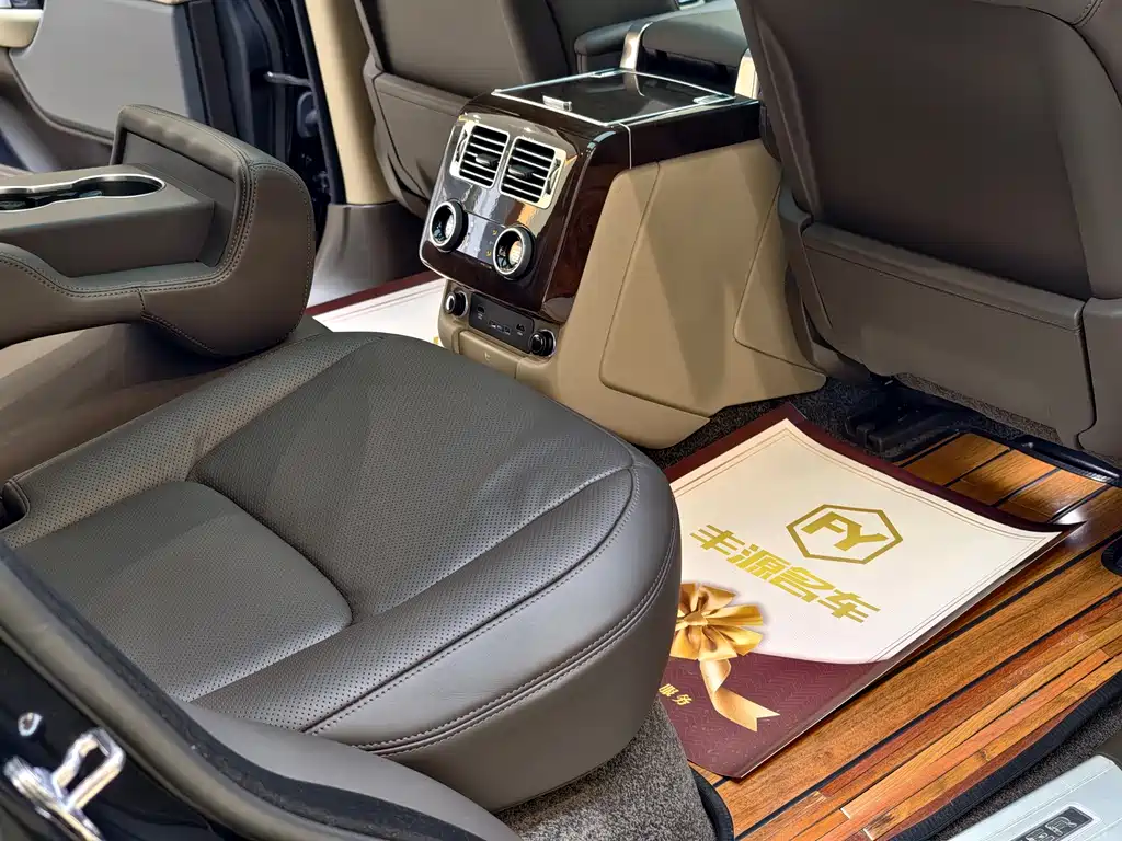 Land Rover Range Rover 2021 — фото 11
