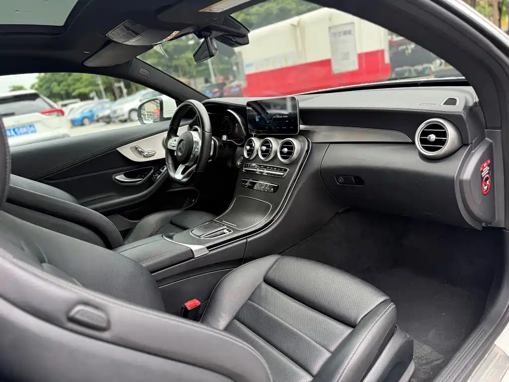 Mercedes-Benz C-Class 2019