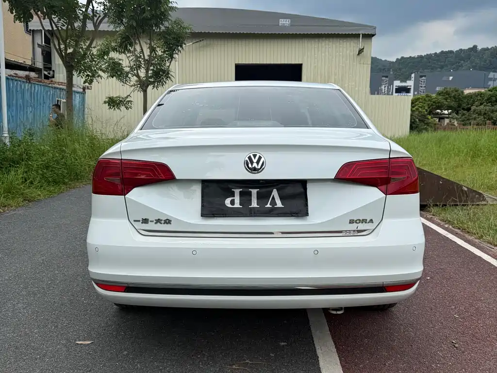 Volkswagen Bora 2016