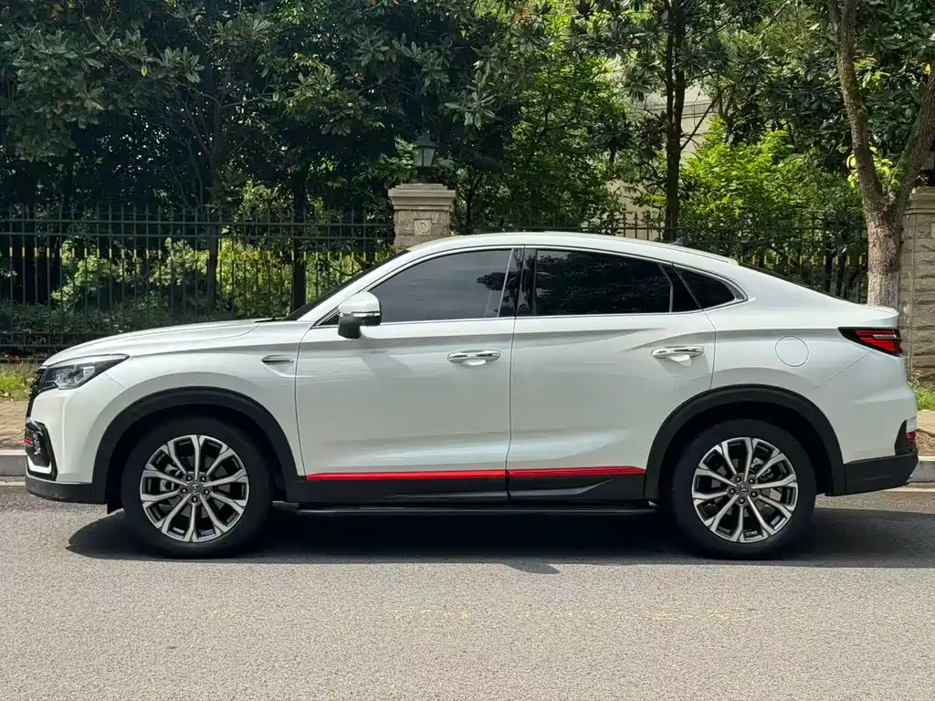 Changan CS85 COUPE 2022 — фото 8