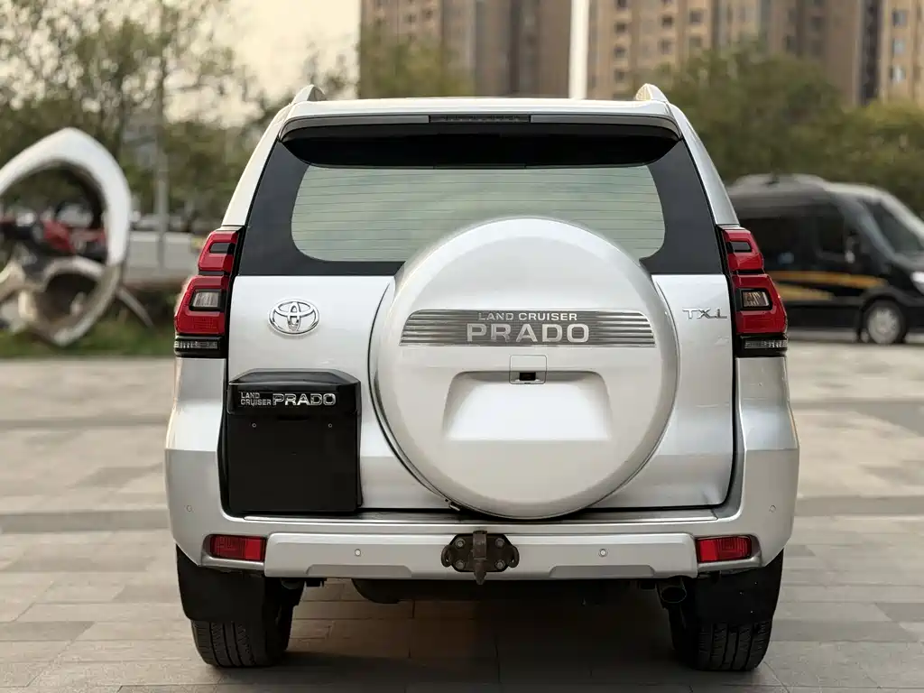 Toyota Prado 2019 — фото 4