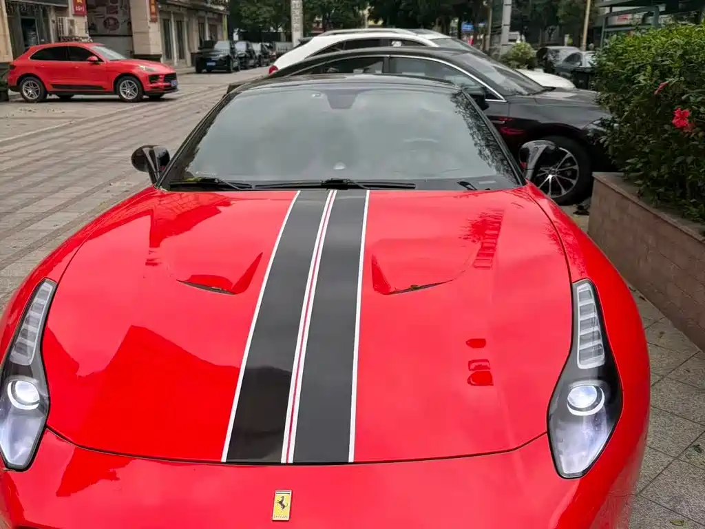 Ferrari California T 2018 — фото 2