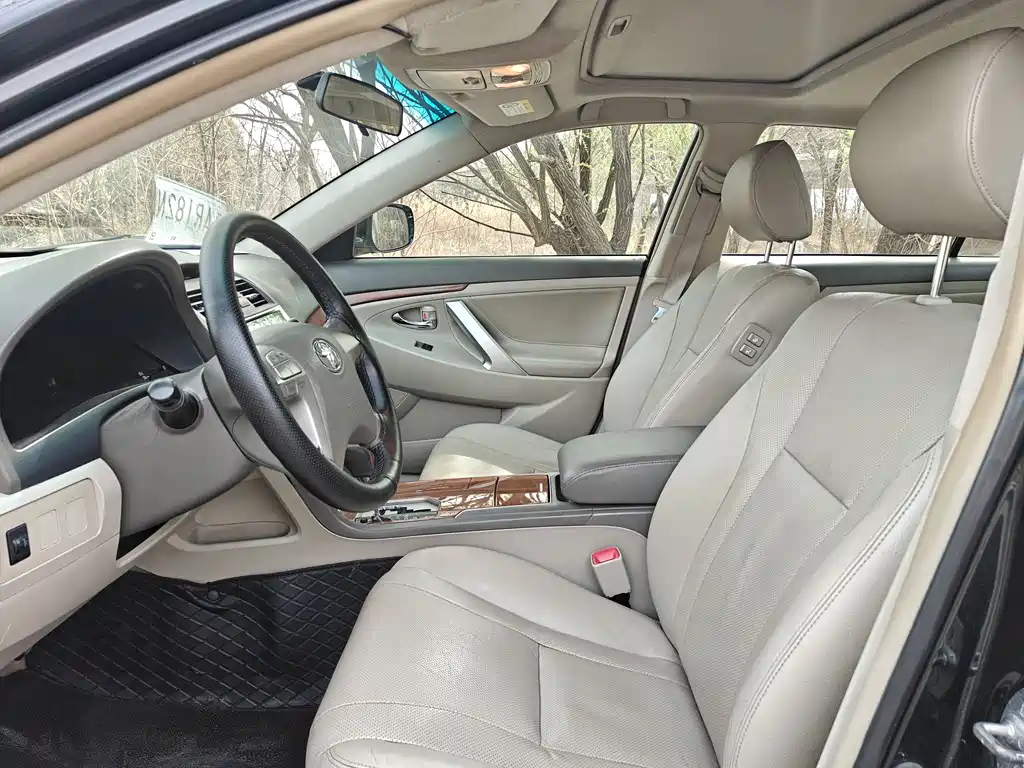 Toyota Camry 2015