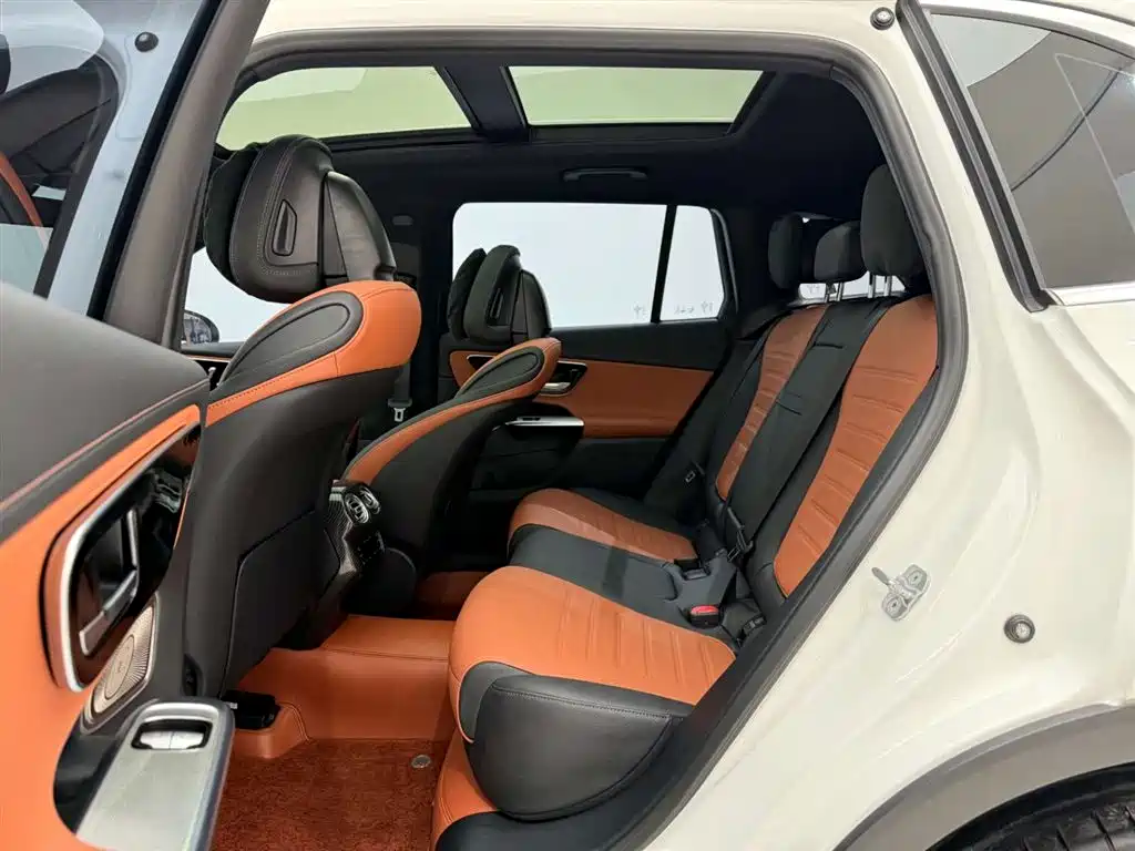 Mercedes-Benz GLC 2023 — фото 17