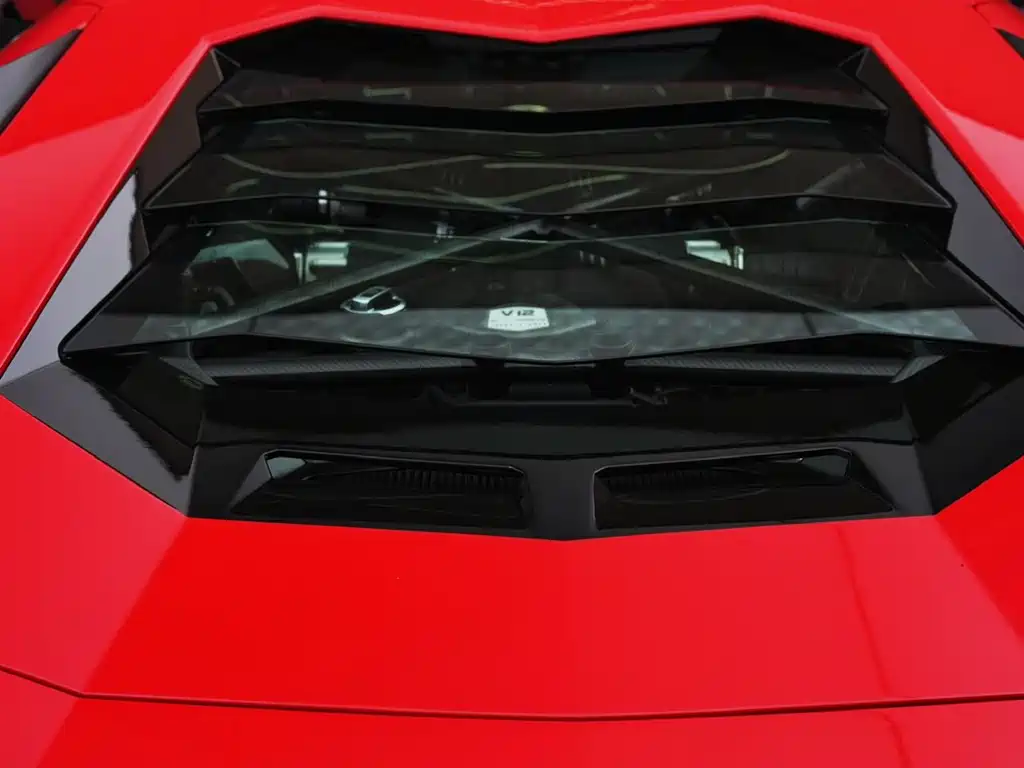 Lamborghini Aventador 2017 — фото 15