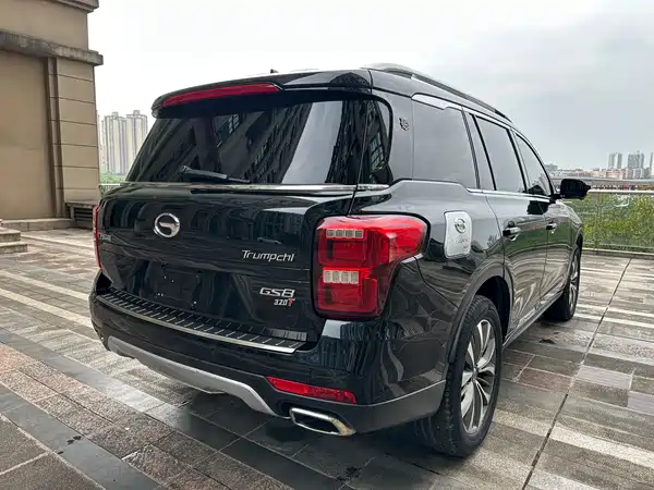 GAC Trumpchi GS8 2017