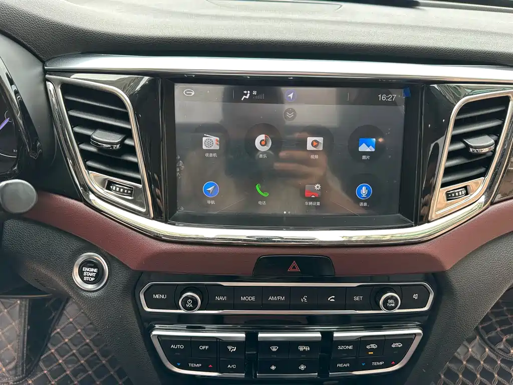 GAC Motor Trumpchi GS8 2016 — фото 18