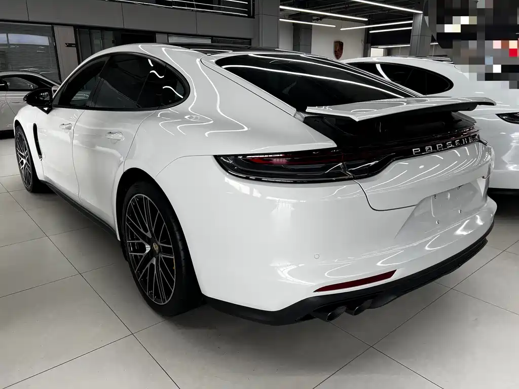Porsche Panamera 2021 — фото 17