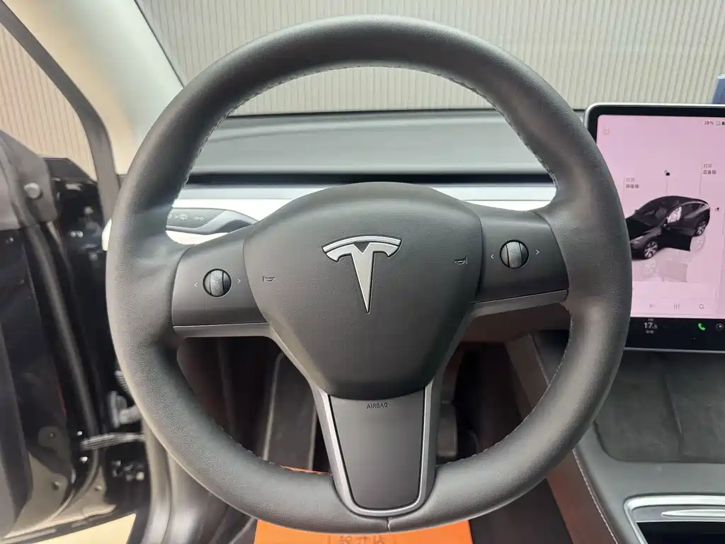 Tesla Model Y 2022 — фото 17