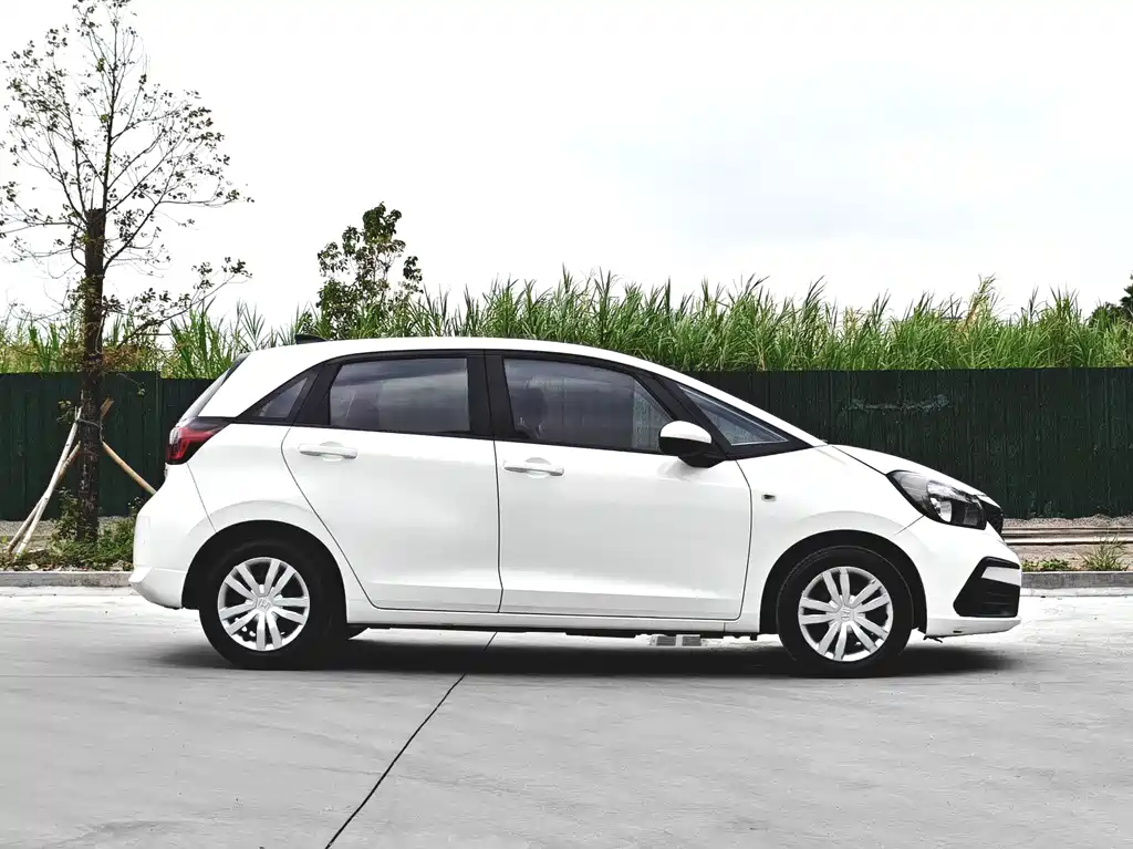 Honda Fit 2023 — фото 4