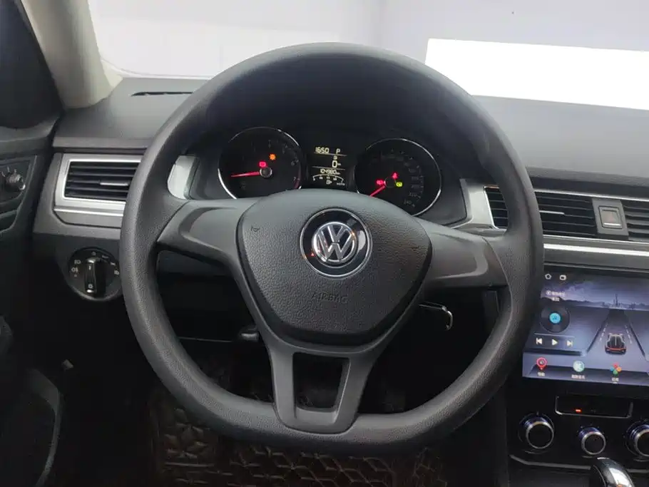 Volkswagen Bora 2018 — фото 15