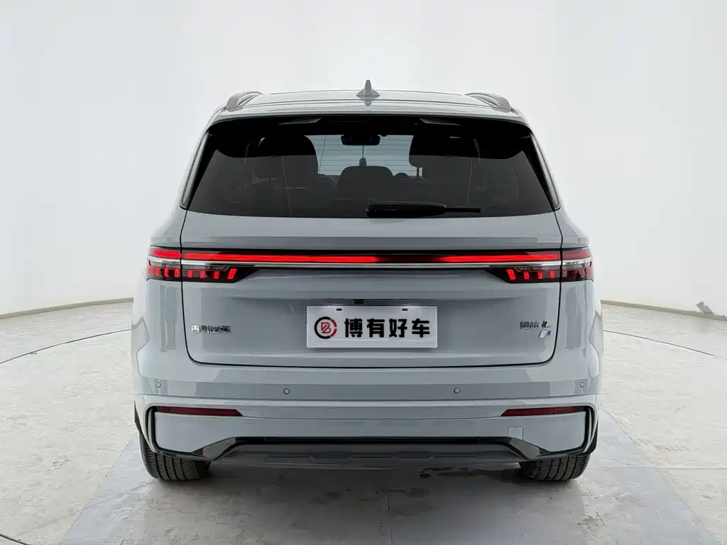 Geely Xingyue L 2022 — фото 11