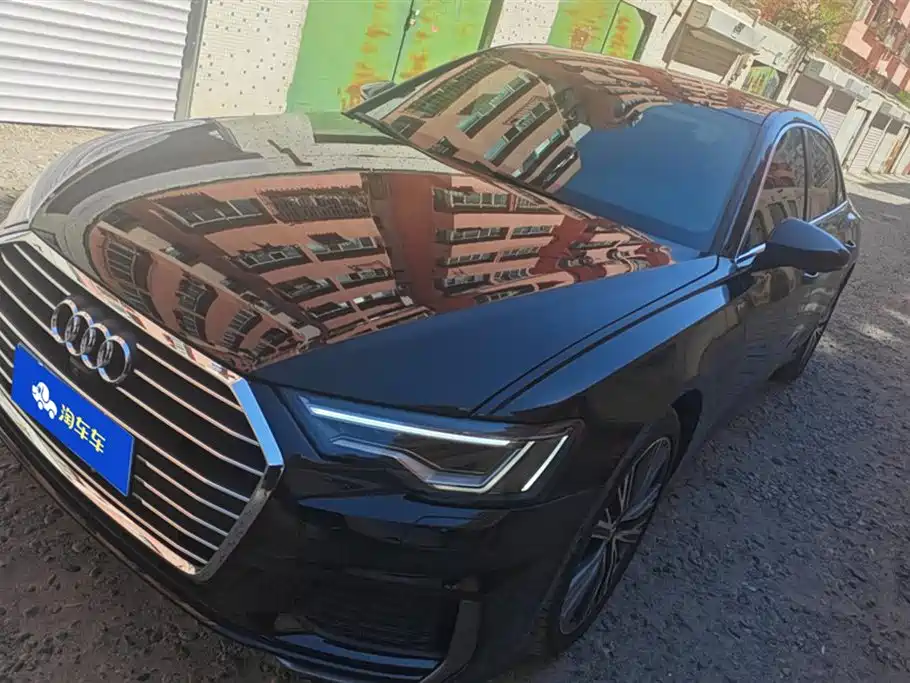Audi A6L 2022