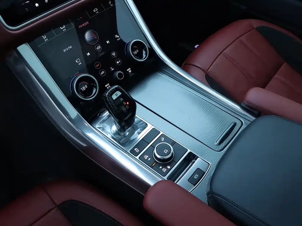 Land Rover Sport 2022 — фото 12