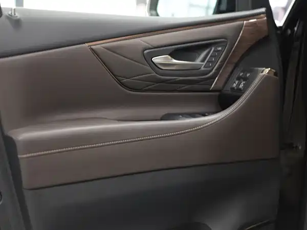 Toyota Alphard 2024
