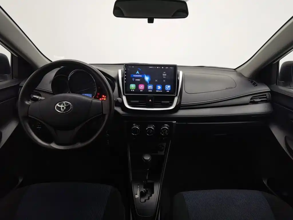 Toyota Yaris L 2017
