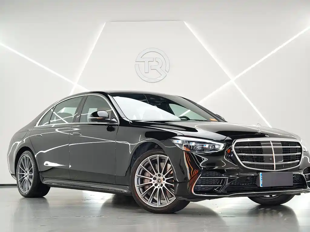 Mercedes-Benz S-Class 2024