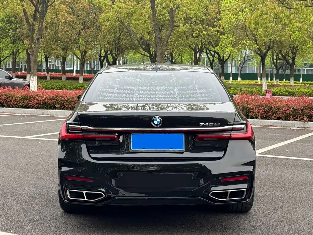 BMW 7 Series 2017 — фото 5
