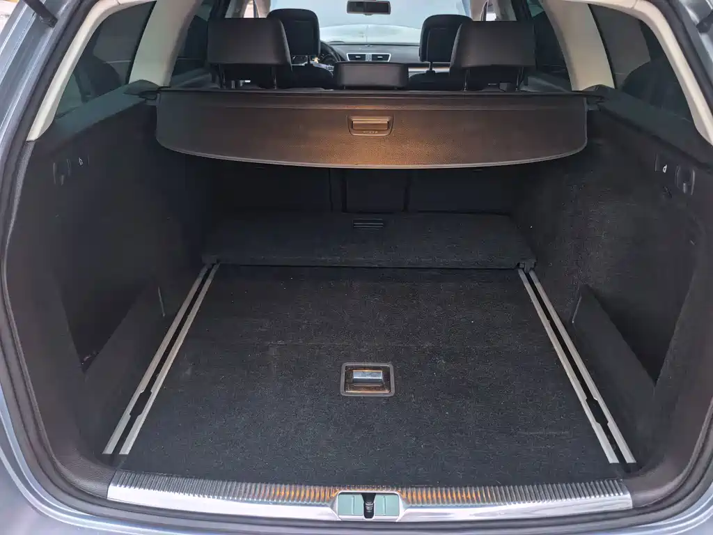Volkswagen Magotan 2012