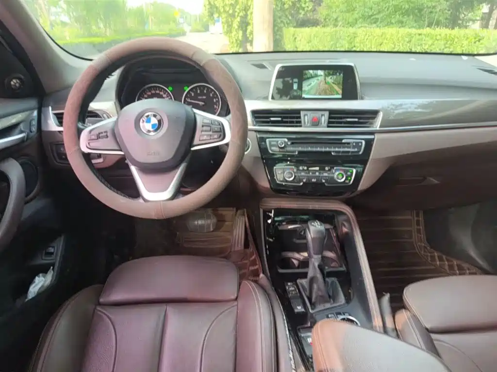 BMW X1 2017 — фото 10