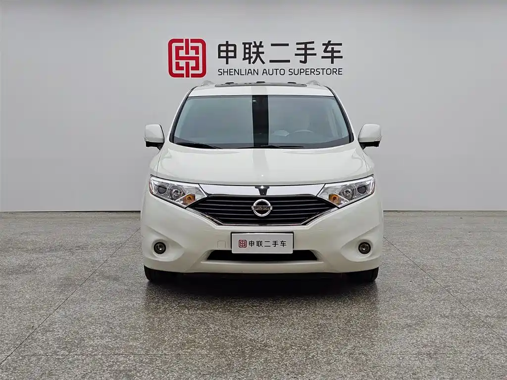 Nissan Quest 2016 — фото 5