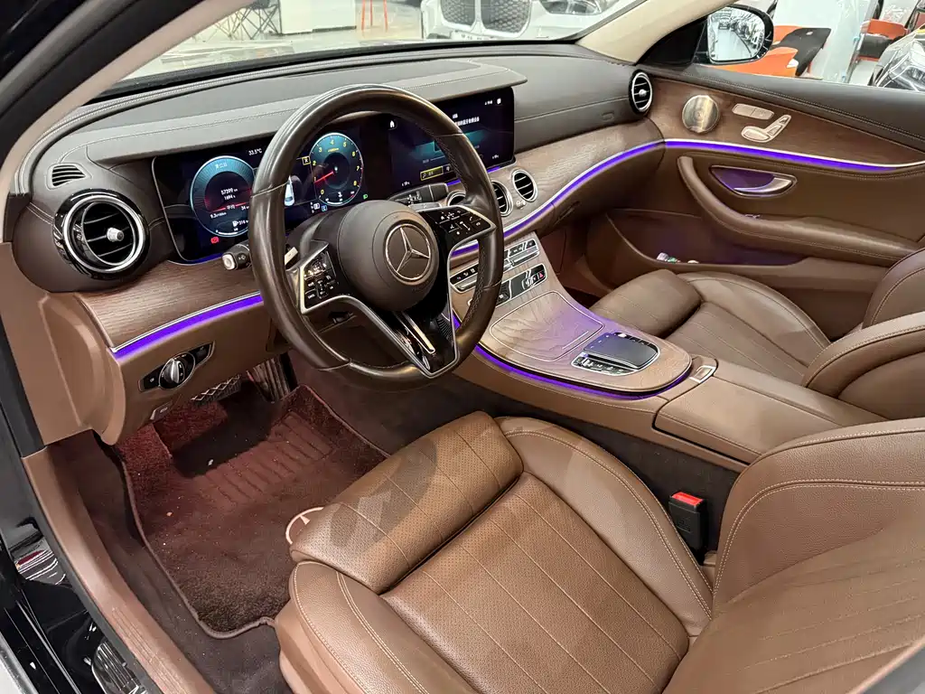 Mercedes-Benz E-Class 2022