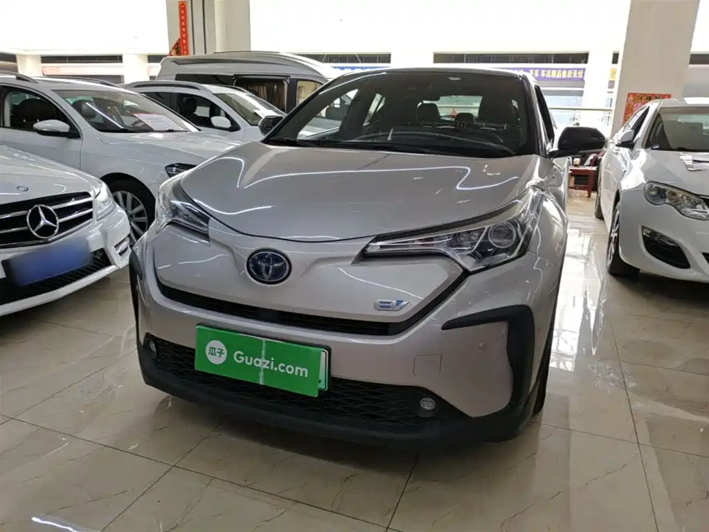 Toyota C-HR EV 2021 — фото 2