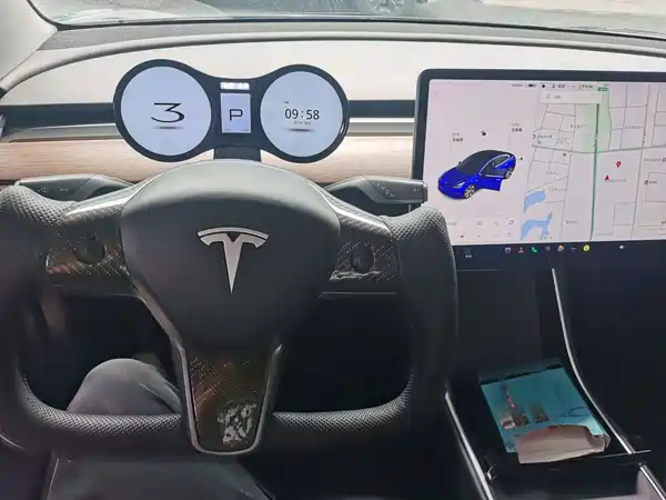 Tesla Model 3 2020