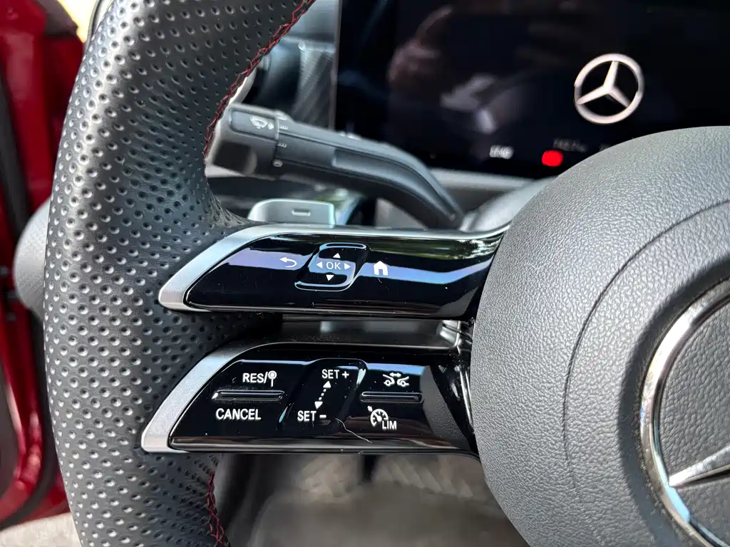 Mercedes-Benz A-Class 2024 — фото 15