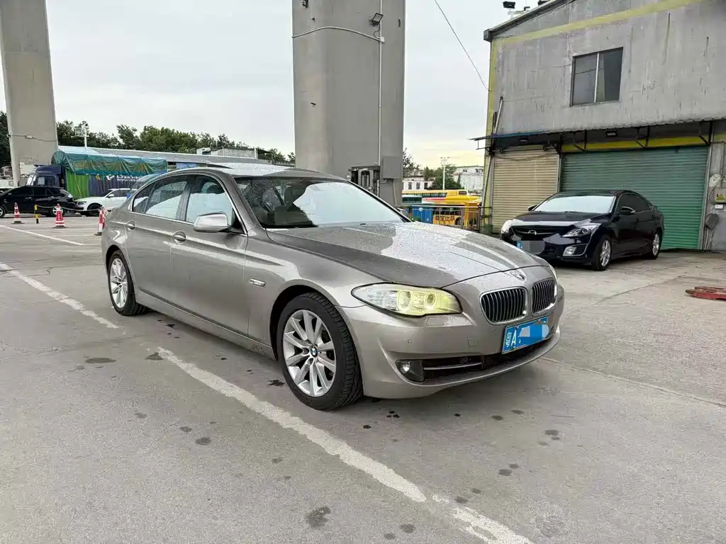 BMW 5 Series 2012