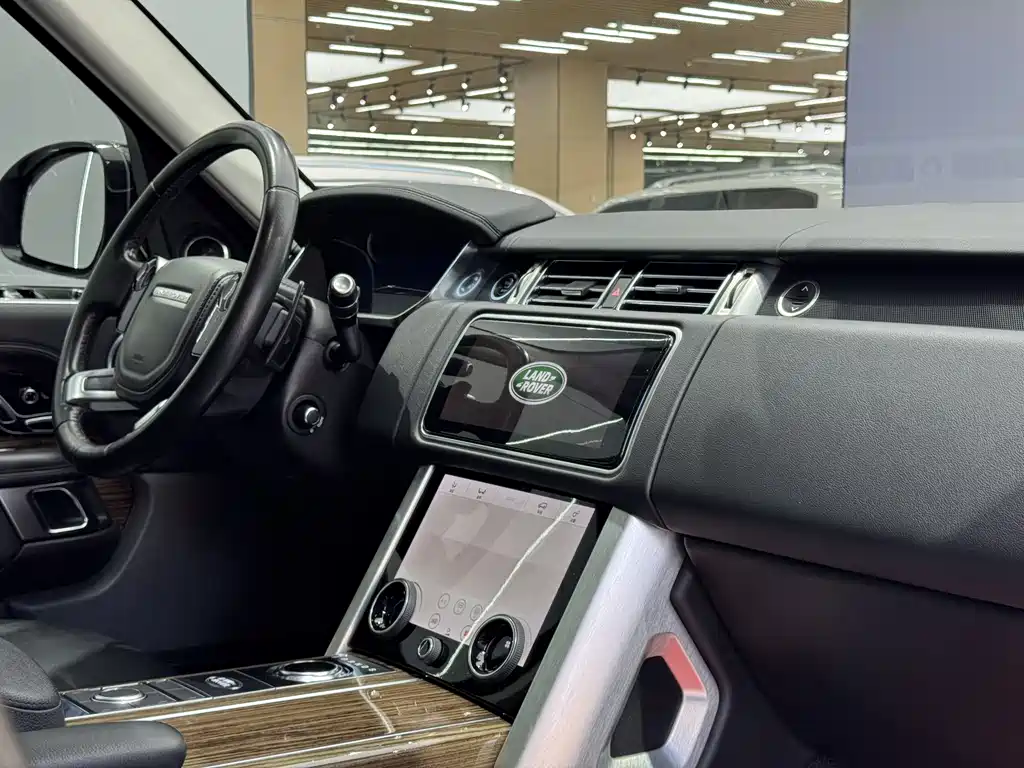 Land Rover Range Rover 2019 — фото 10