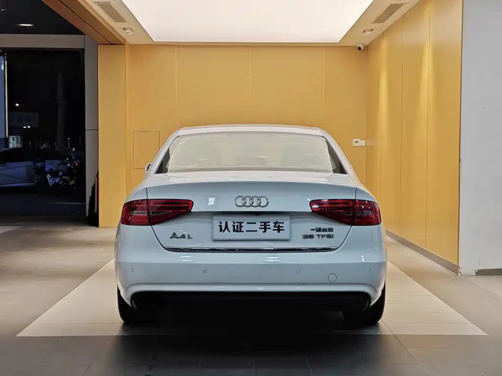Audi A4L 2014 — фото 27