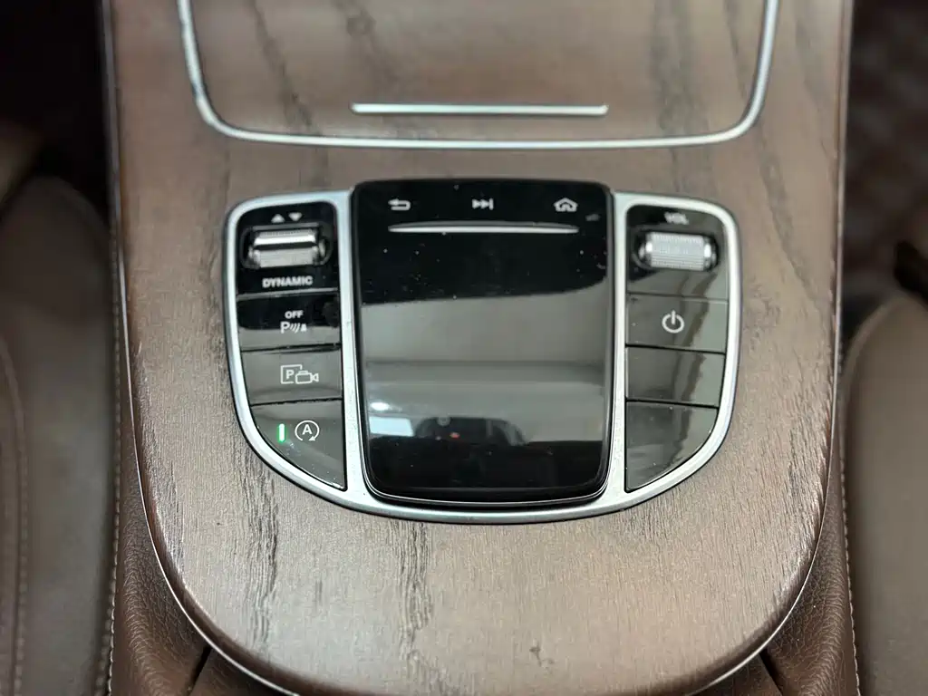 Mercedes-Benz E-Class 2020 — фото 13