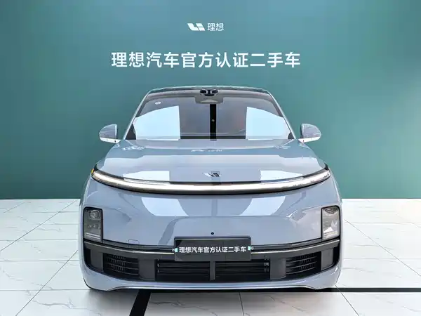 Li Auto L8 2025