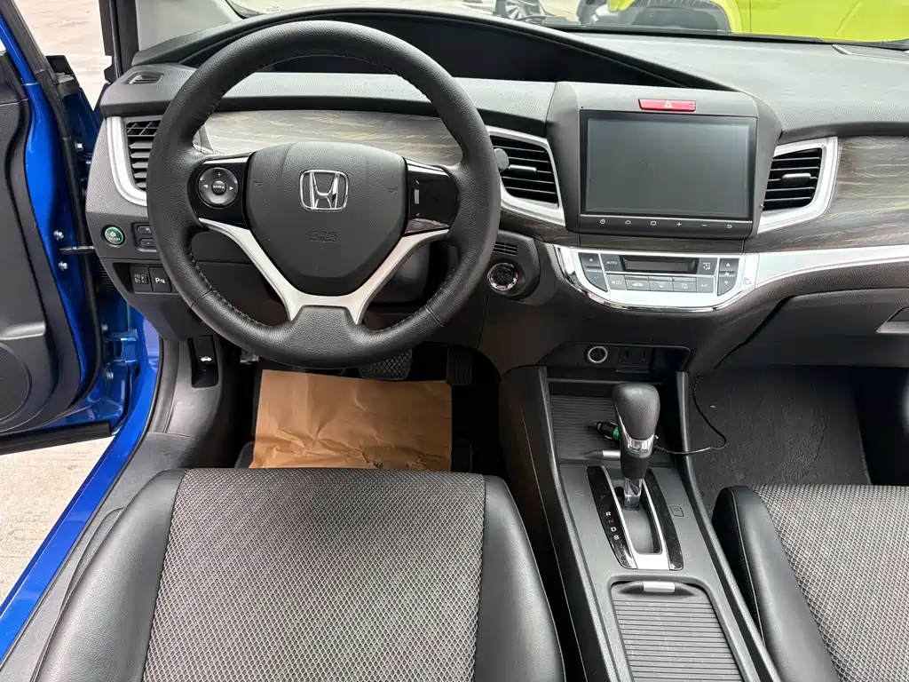 Honda Jade 2017 — фото 13