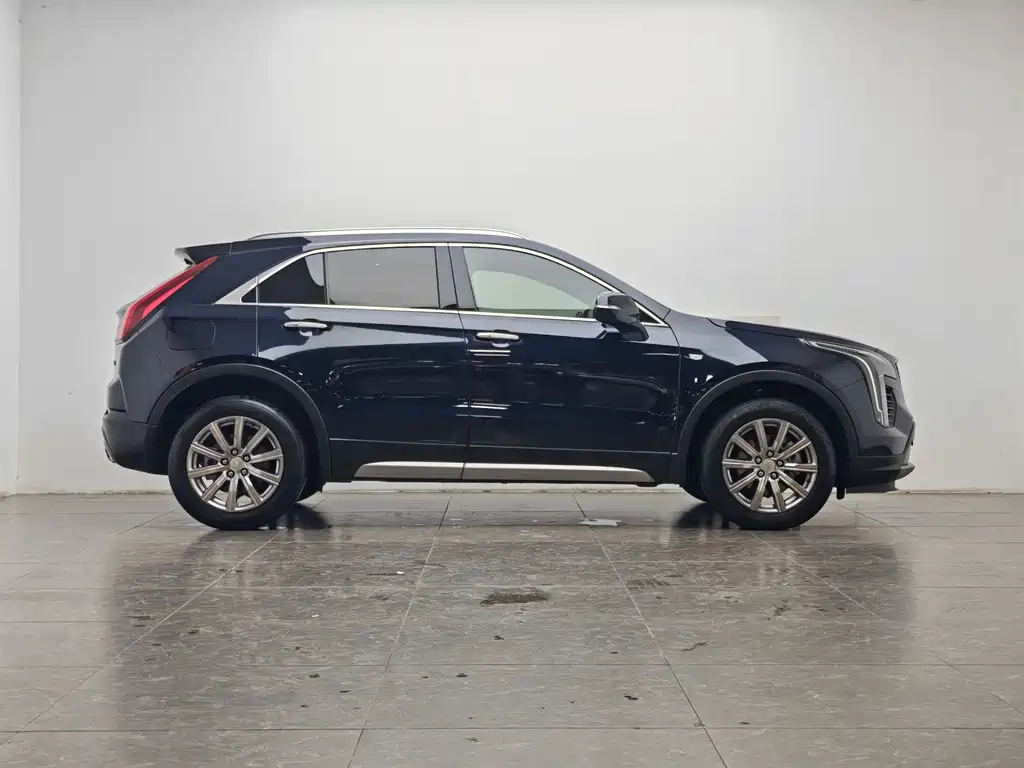 Cadillac XT4 2020 — фото 11