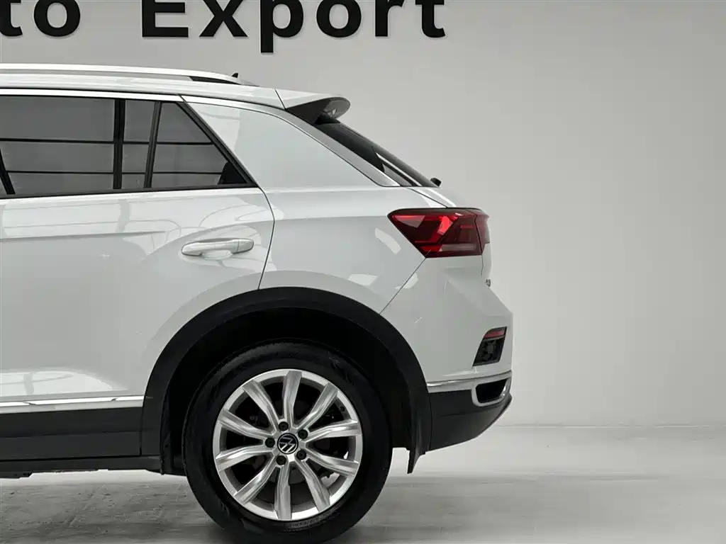 Volkswagen T-Roc 2021 — фото 12