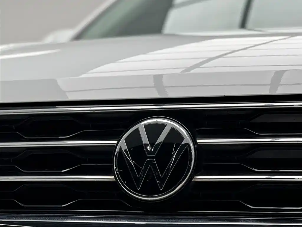 Volkswagen T-Roc 2021 — фото 4