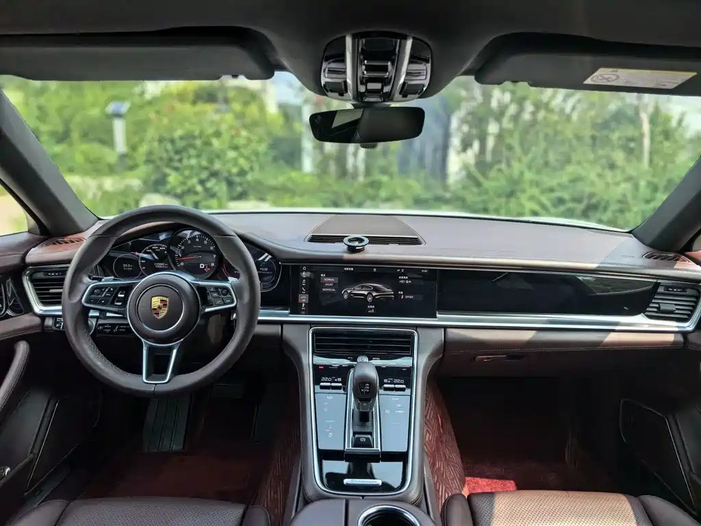 Porsche Panamera 2018 — фото 7